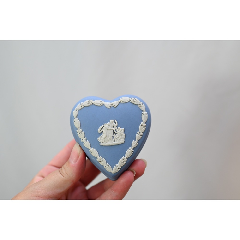 Wedgwood Jasperware Blue Heart Trinket Dish Lid Made in England Vintage